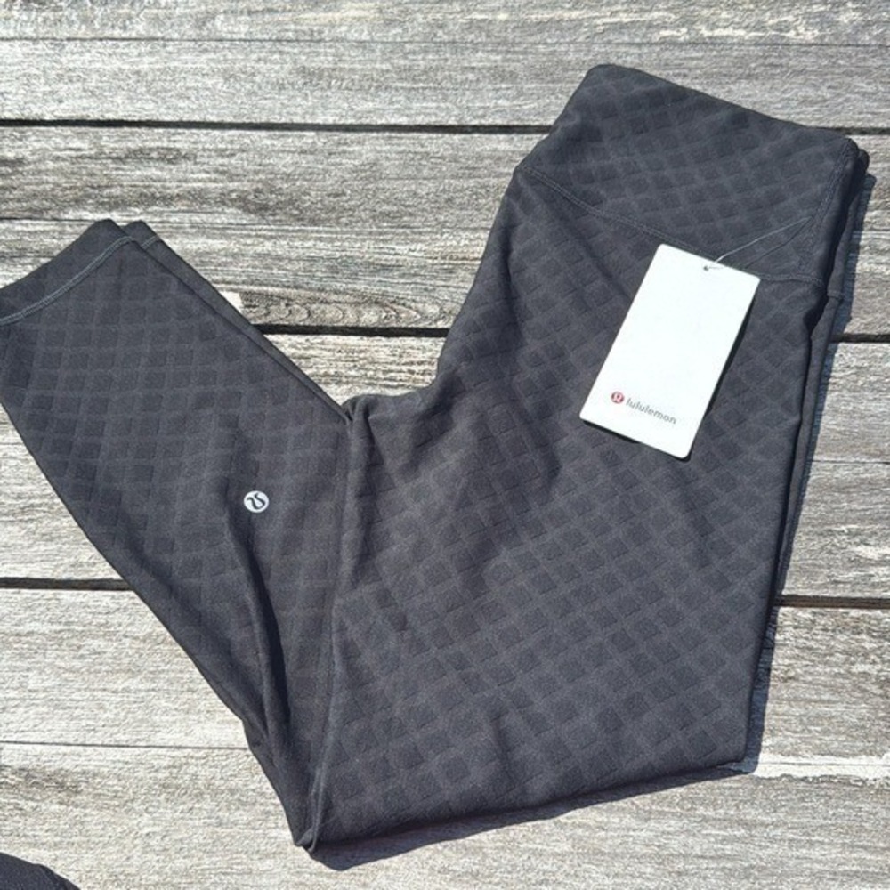 Lululemon 3D Jacquard Diamond High-Rise Tight 25" Texture Black size 4 nwt